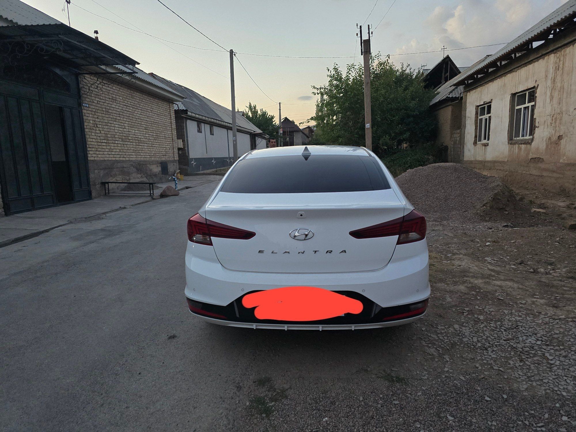 Hyundai  Elantra