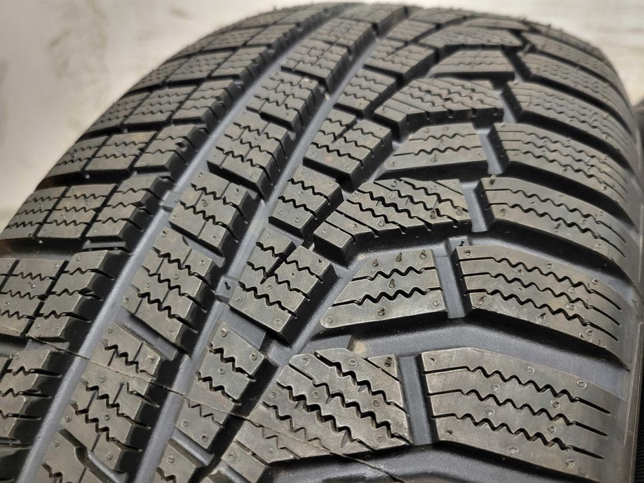 2 бр. 225/60/16 Hankook / нови зимни гуми