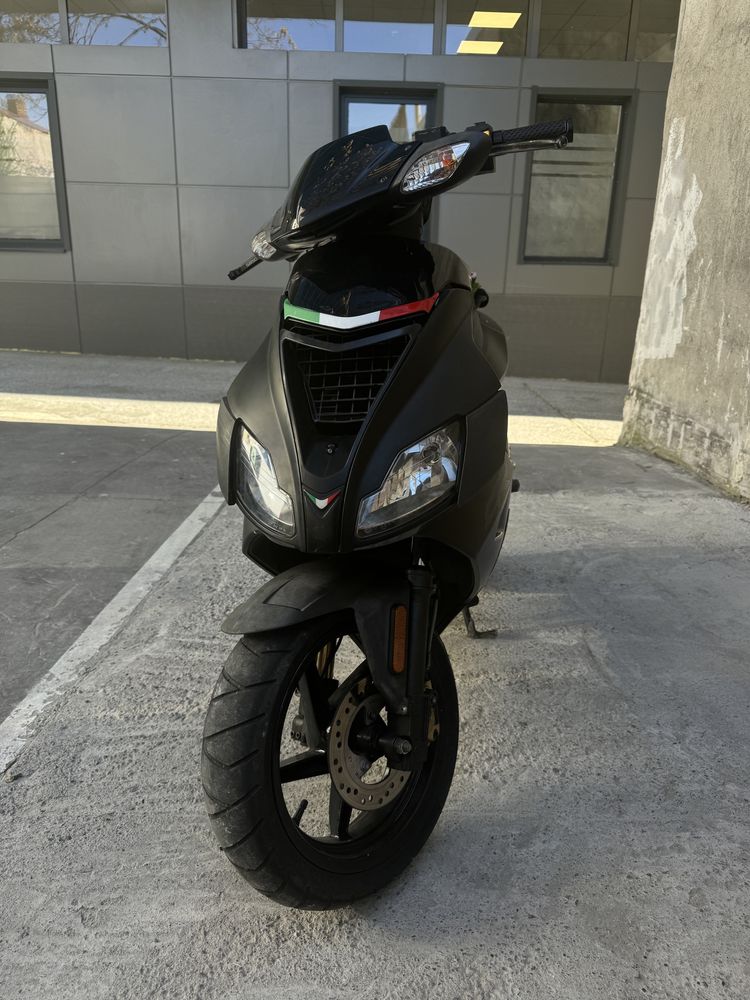 Aprilia SR50  2016 modificat cititi descrierea