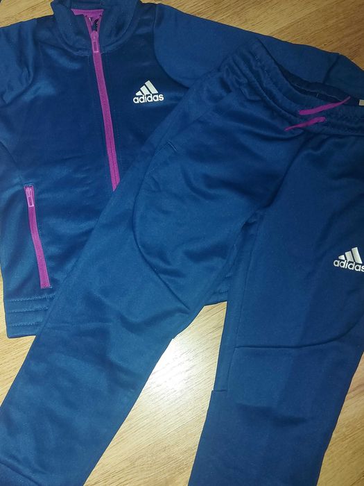 Нов детски оригинален adidas екип 116 размер