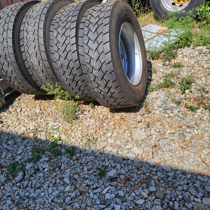 Anvelope Cauciucuri roți Dunlop 315 70 22.5 cu jante