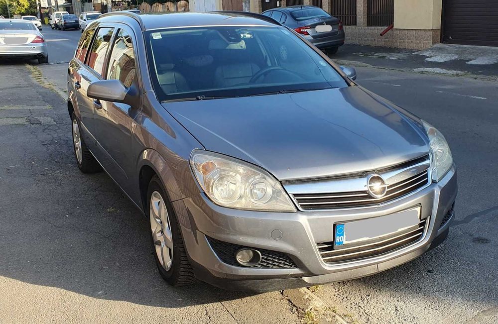 Opel Astra H 1.7 CDTI functioneaza impecabil anvelope iarna
