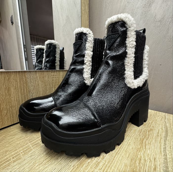 Guess боти 40 номер