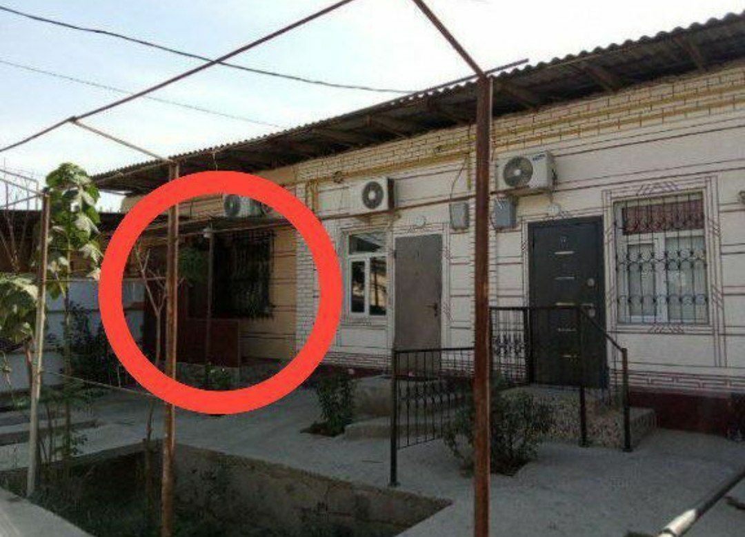 Продаётся маленький домик на Куйлюке в Мирабадском районе.
