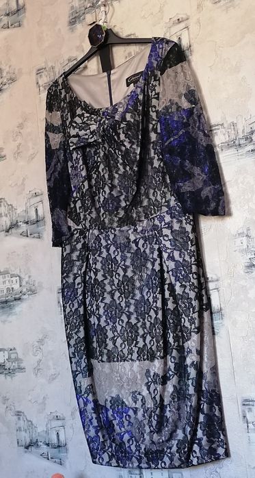 Коктейльное платье из гипюра