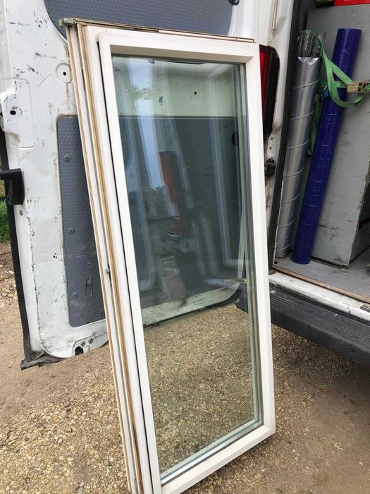 Geamuri termopan / tripan cu jaluzele