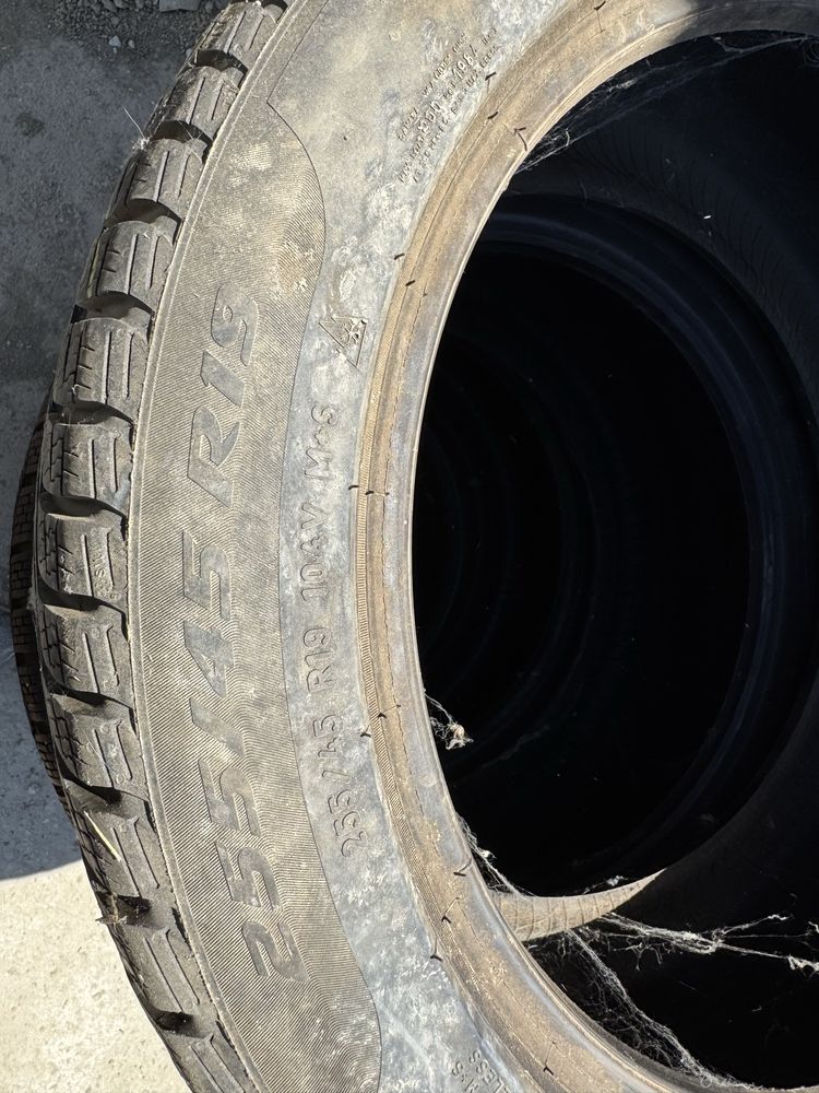 Cauciuri SH de iarna 255/45 R19 PIRELLI