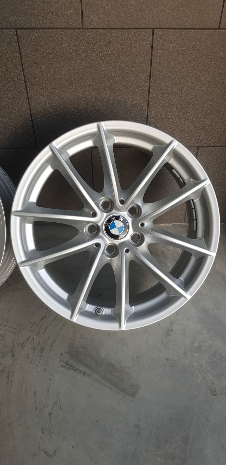 Jante aliaj originale BMW Seria5 G30 G31 pe 17 Style 618 impecabile