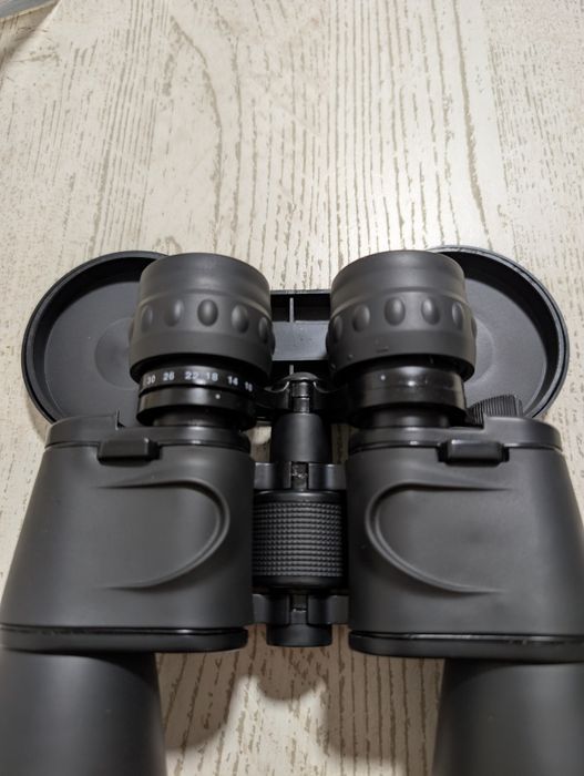 Binoclu BSA 10-30x60 zoom x10