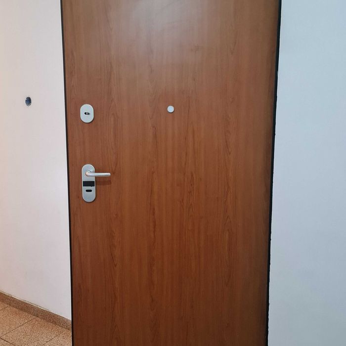 Ușă metalică antiefracție de calitate, marca Dierre.