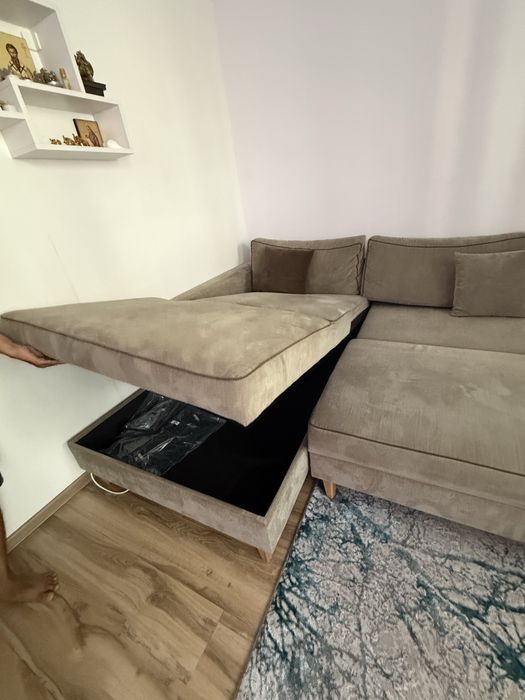 Colțar extensibil cu ladă de depozitare – stare foarte bună