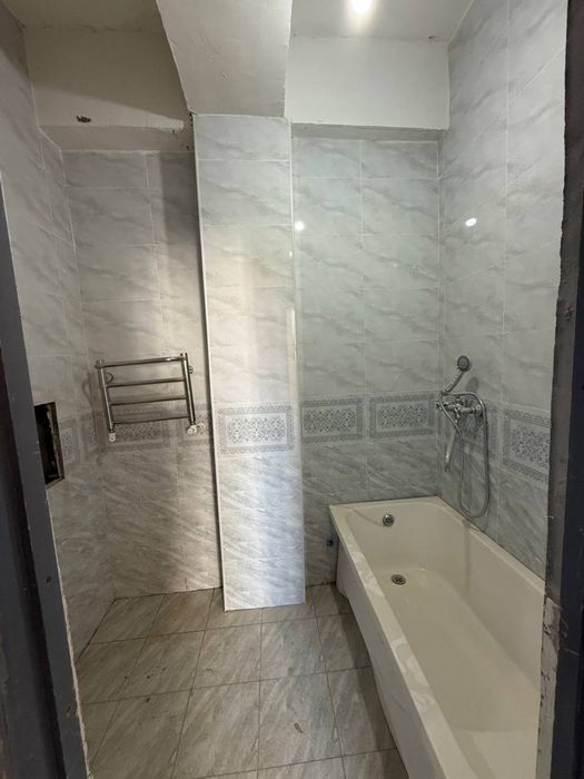 Чирчик шахар 2 микро район Янги Узб Навастройка Нархи 30.000$ Наличка