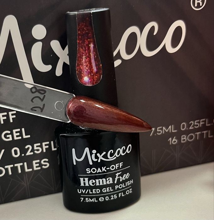 Продавам колекция от гел лакове MİXCOCO Всички са в отлично състояние.