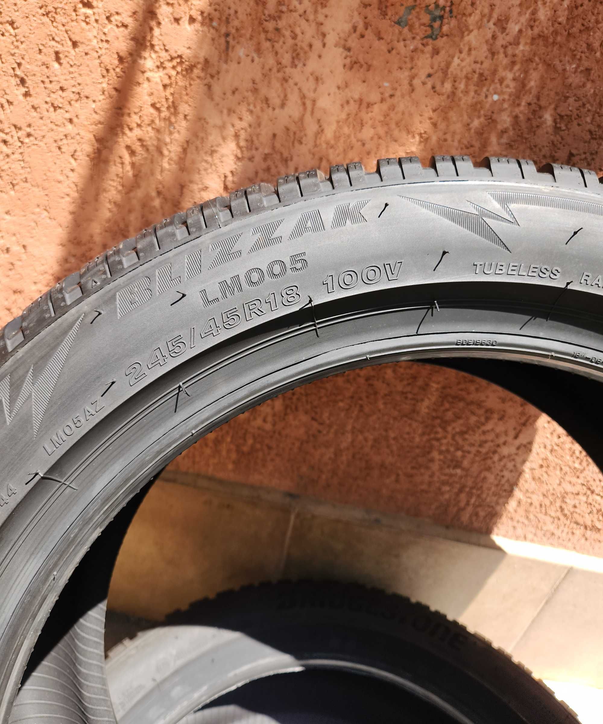 BRIDGESTONE Blizzak LM005 245/45r18 - НОВИ
