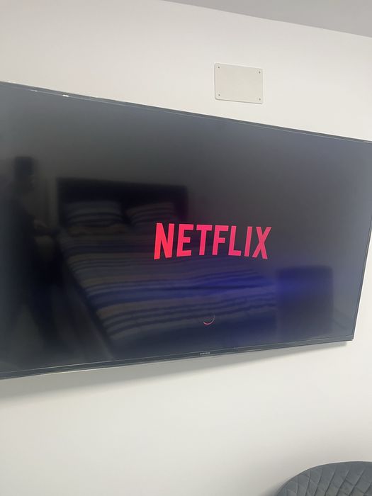 Vând Smart Tv Samsung, diagonala 136