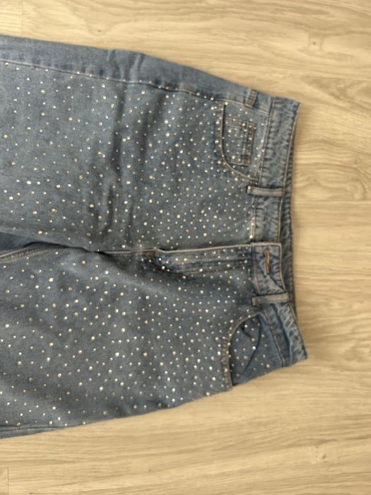 Дънки с камъни