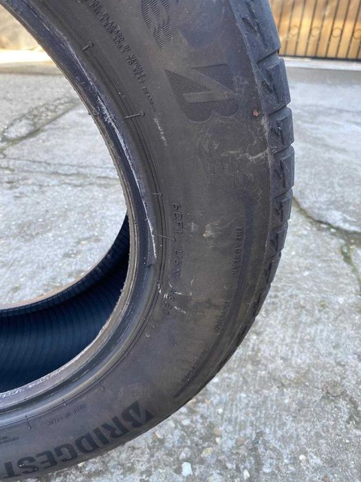 3 BUC-Anvelope de Vara 215/60/R16 95V-Bridgestone.