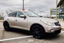 Infiniti EX30d 3.0 V6 AWD  - Masina care nu se uita. Se simte.