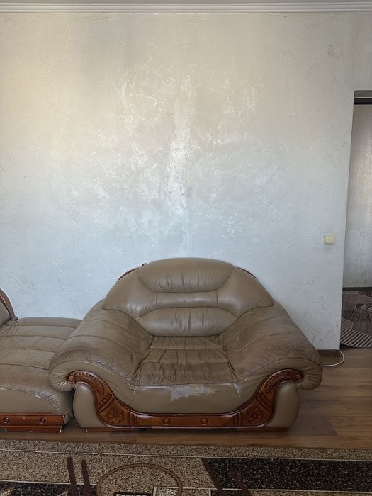 Продам угловой диван (состояние б/у)