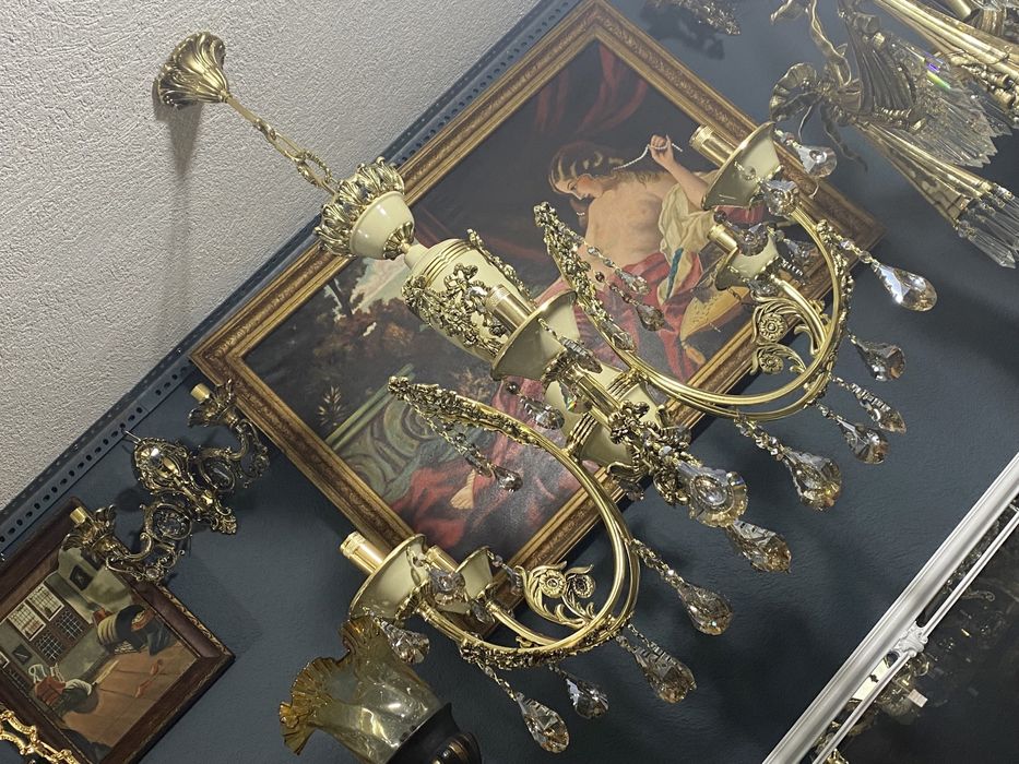 Candelabru/lustra/bronz masiv/cristal