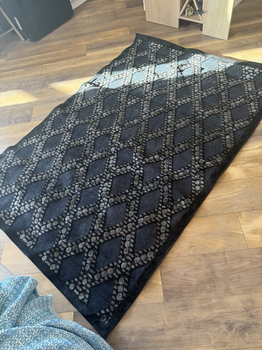 Продам ковер дизайнерский натуральная шерсть