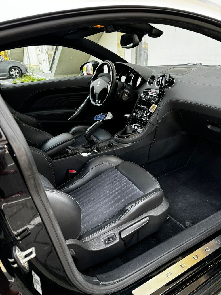 Vând Peugeot RCZ