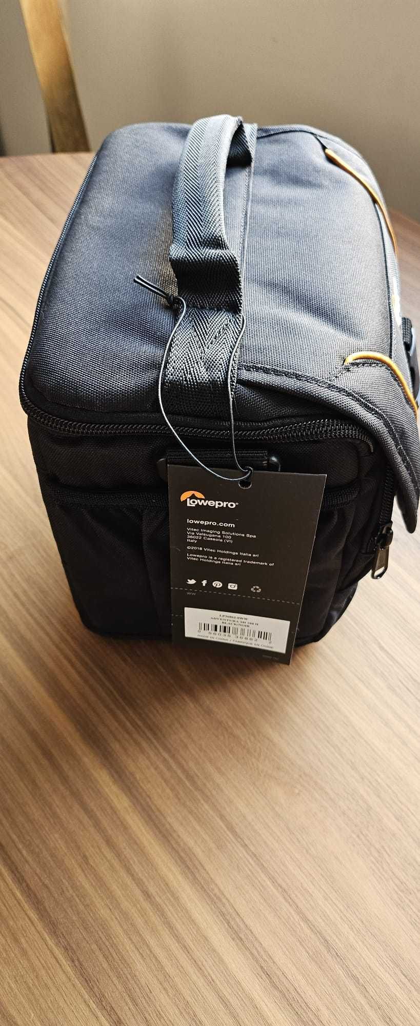 Vand genti Lowepro si Manfrotto