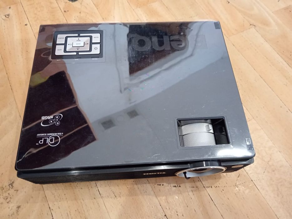 Проектор Benq в отличном состоянии