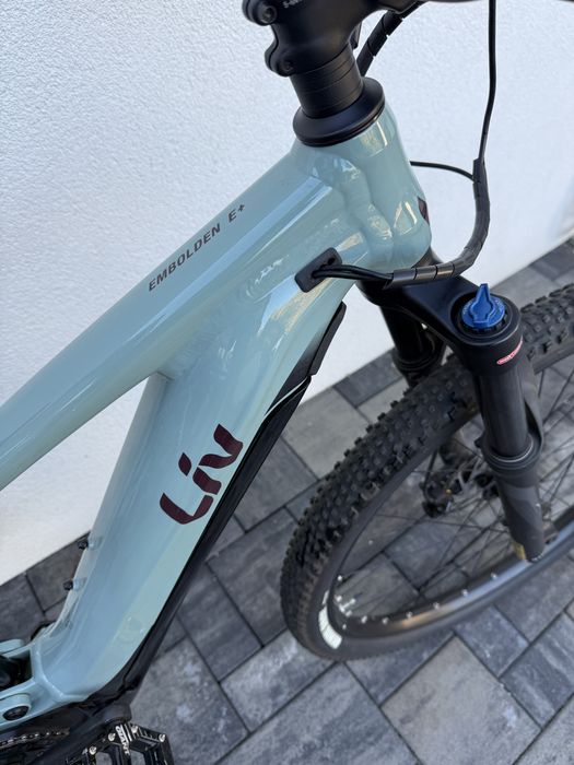 Bicicleta electrica Giant Liv