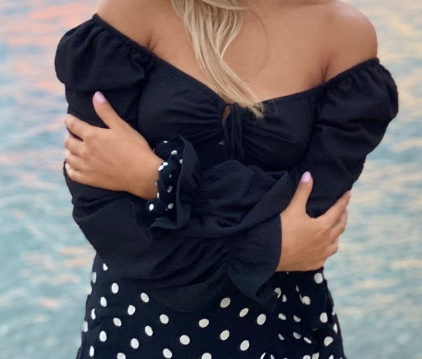 ZARA пола панталонки