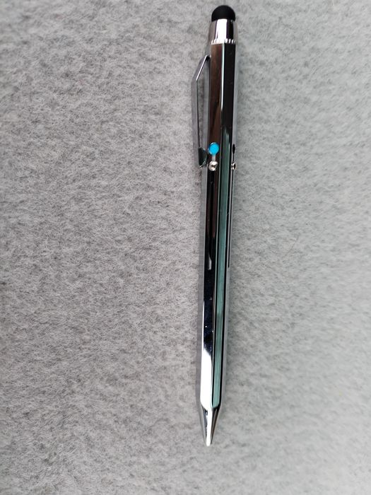 Pix 4 culori ,pixul anilor 1990