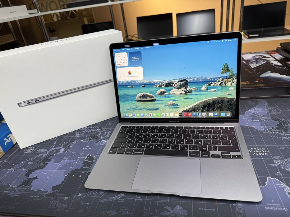 Macbook Air 13 M1 2020 8Gb/256Gb/38ц