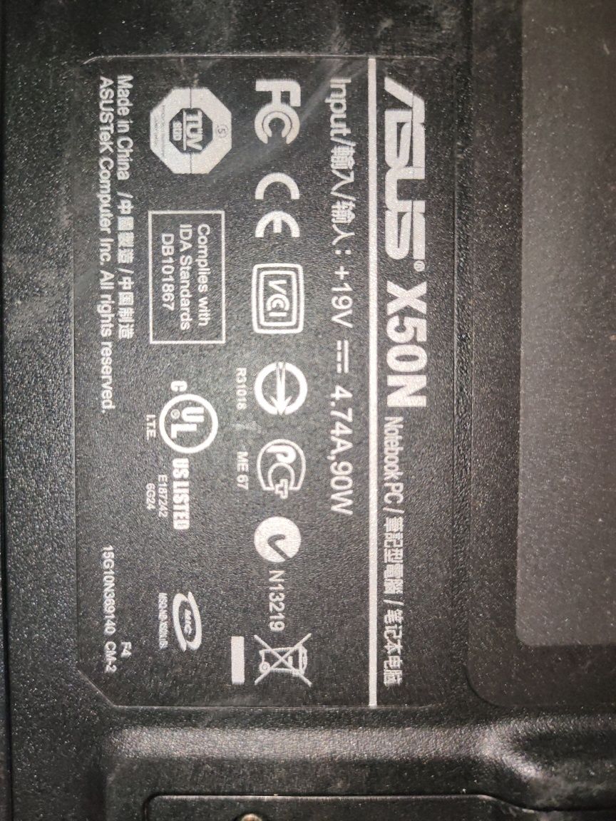 Ноутбук Asus динозавр