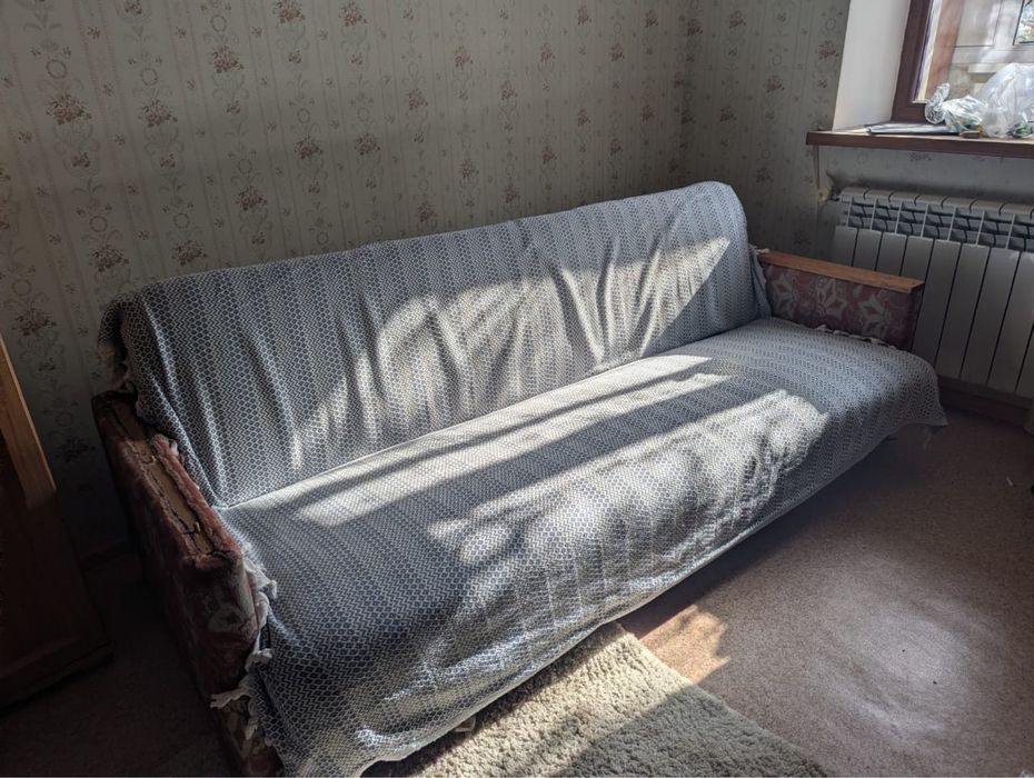 Диван отдам даром