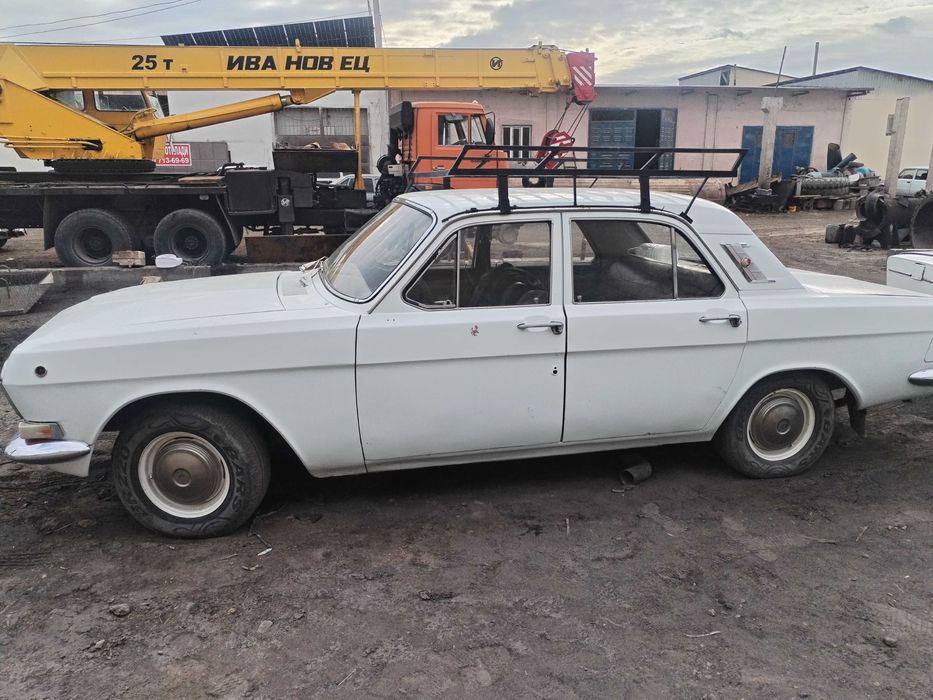 Gaz 24 avtomobili sotiladi