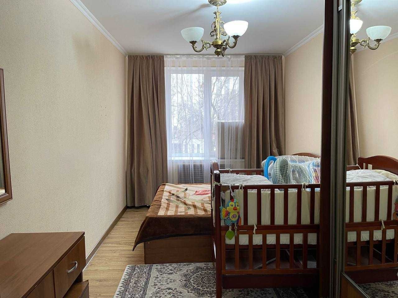 Продается квартира на Новомосковской с хорошим ремонтом без мебели!
