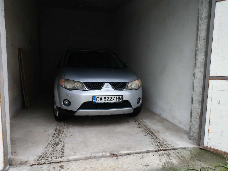 Mitsubishi Outlander 2.2 DID най-висок клас оборудване