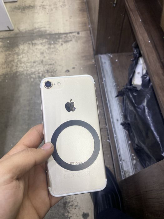 Iphone 7 32 lla srochni