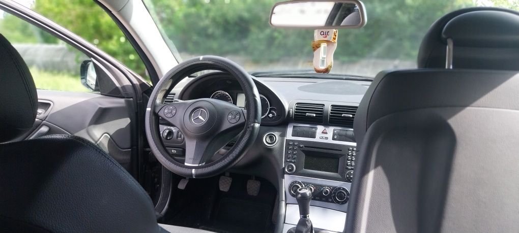 Mercedes CLC Coupe, benzina 2009 ,201000 km,INMATRICULAT stare f.buna
