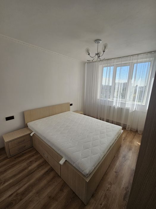 Dau in chirie apartament cu 2 camere