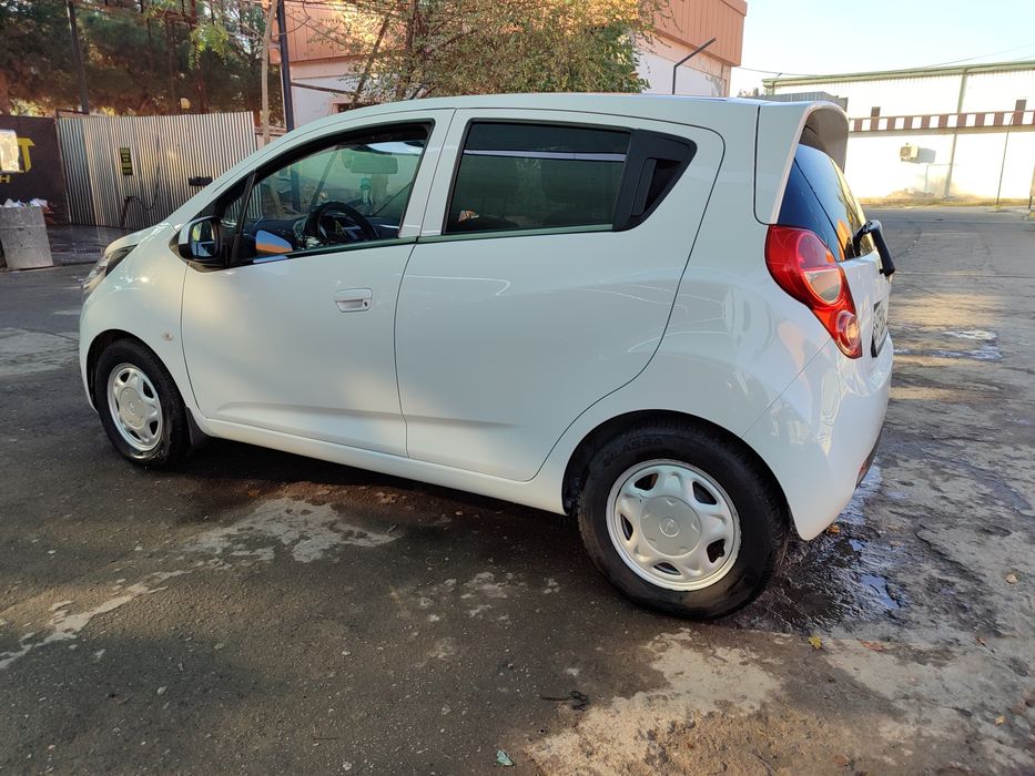 Продается машина Спарк 2022 года