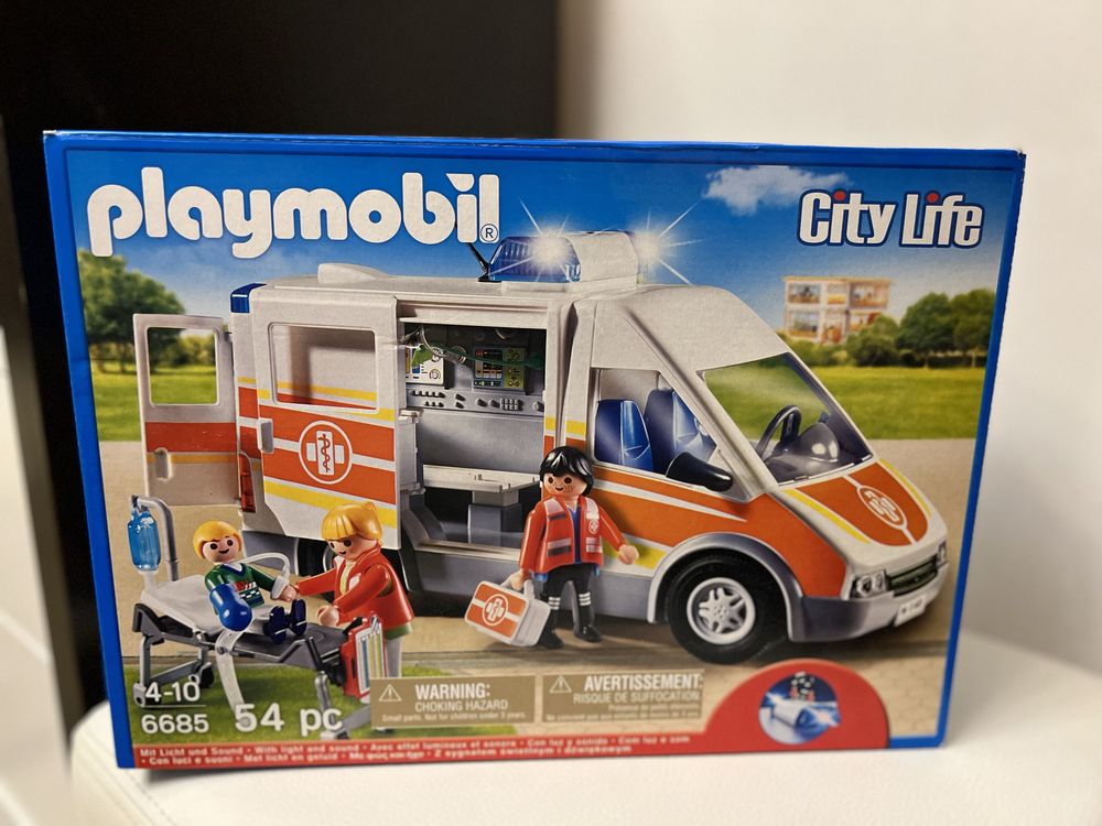 Playmobil citi life 6685 - ambulanta cu lumini si sunete