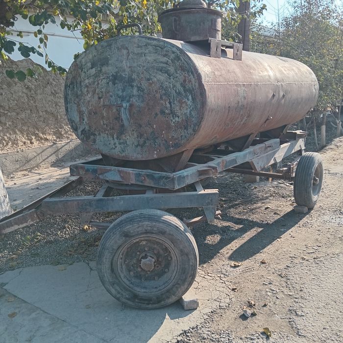 Ёмкист сув бочка телажка прицеп