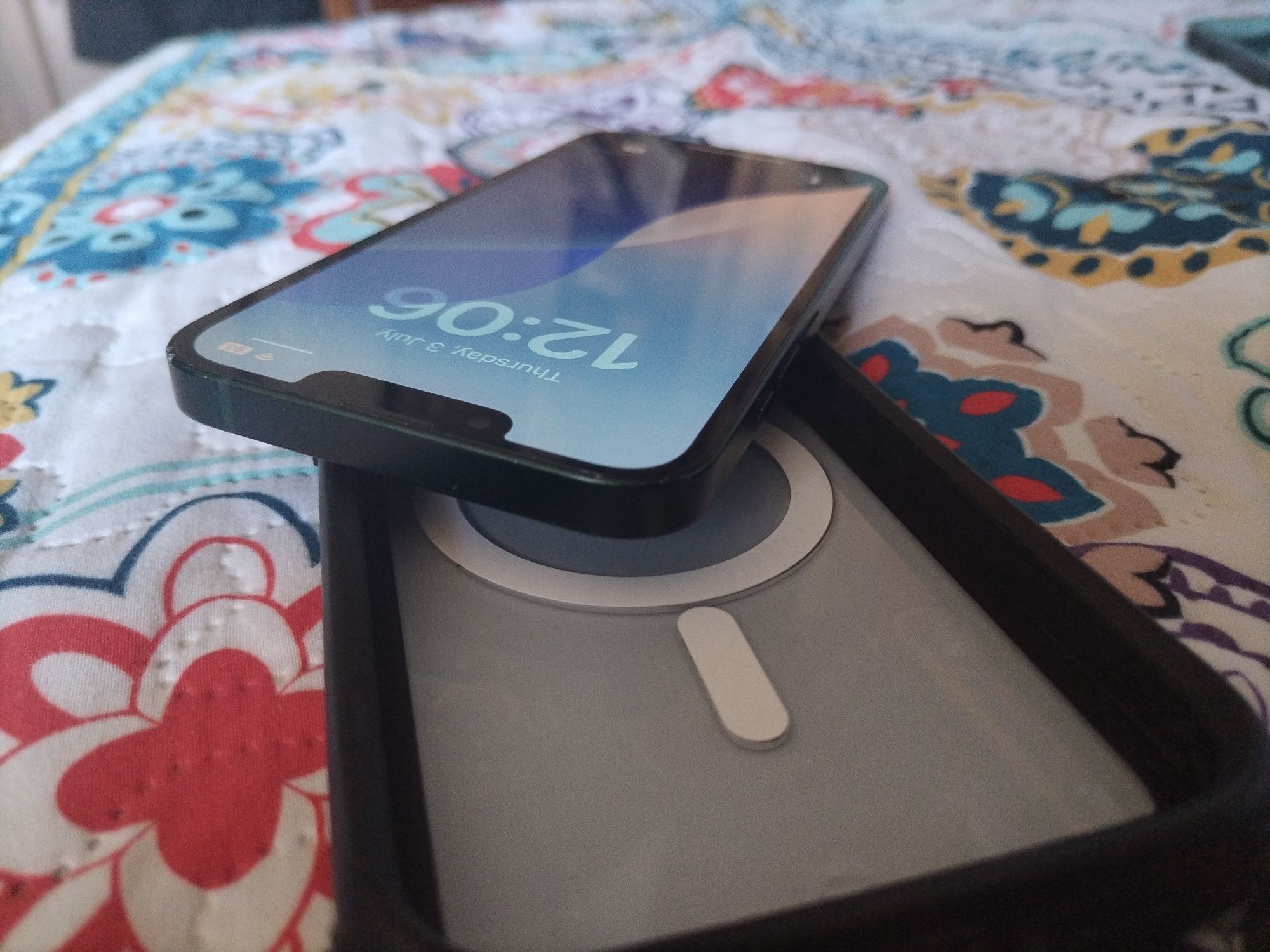 Telefon mobil IOS Apple IPhone 13 128 GB stare perfecta de functionare