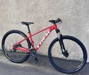 Bicicleta MTB TREK Marlin 6 Roti 29 Cadru M