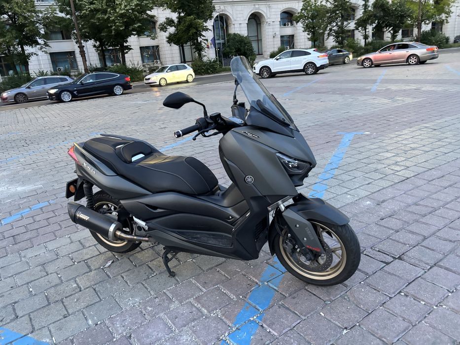 Yamaha x max 300 tech max