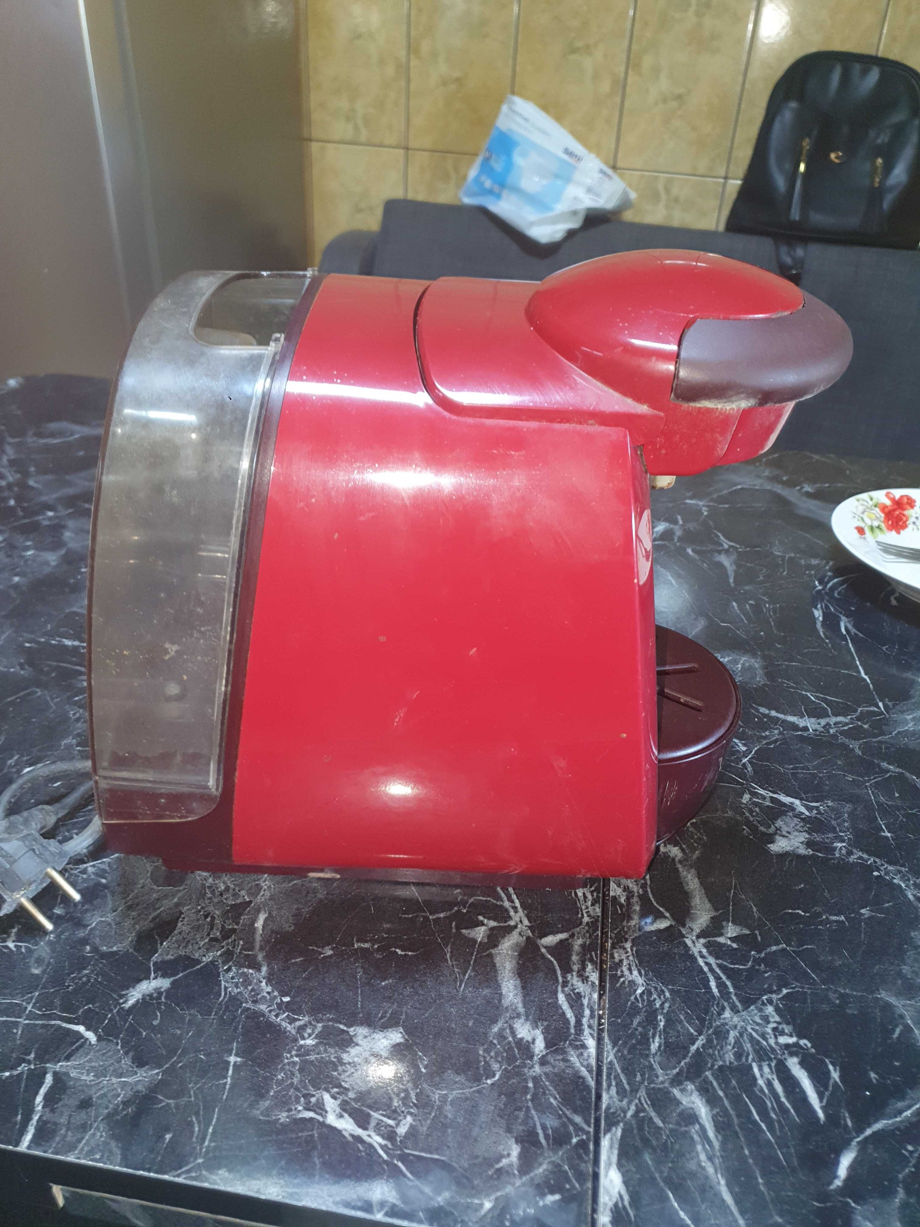 Vand expresor cafea cu capsule tassimo
