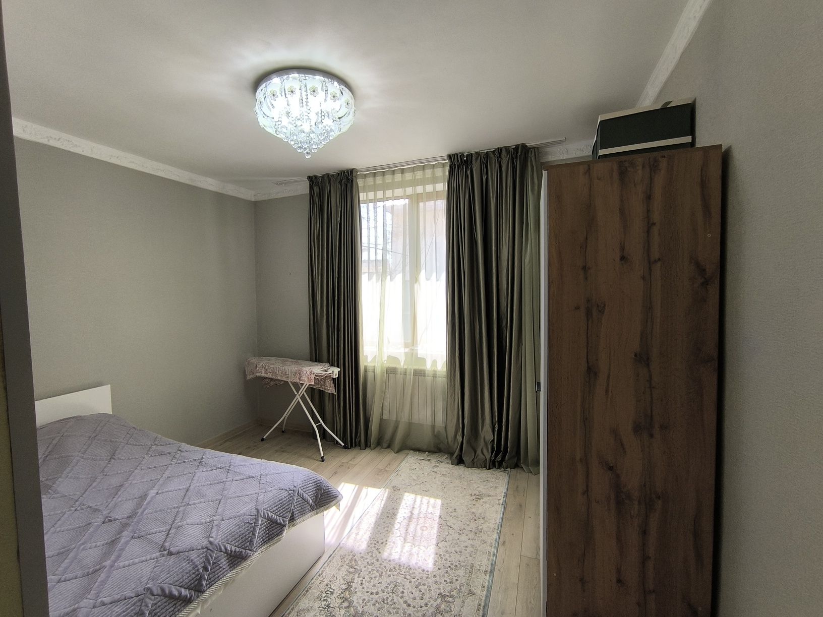 Продам дом 150 кв. В центре Каскелена