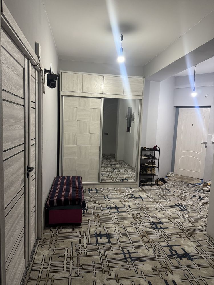 Сдаётся в аренду квартира с хозяйкой  только для девочек