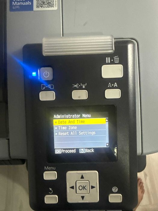 Epson SureColor SC-F6300 – aproape nouă, sub 100 m² printați